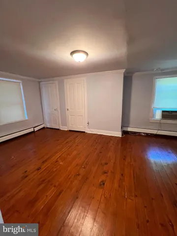 $2,100 | 704 West Washington Street, Charles Town, WV 25414