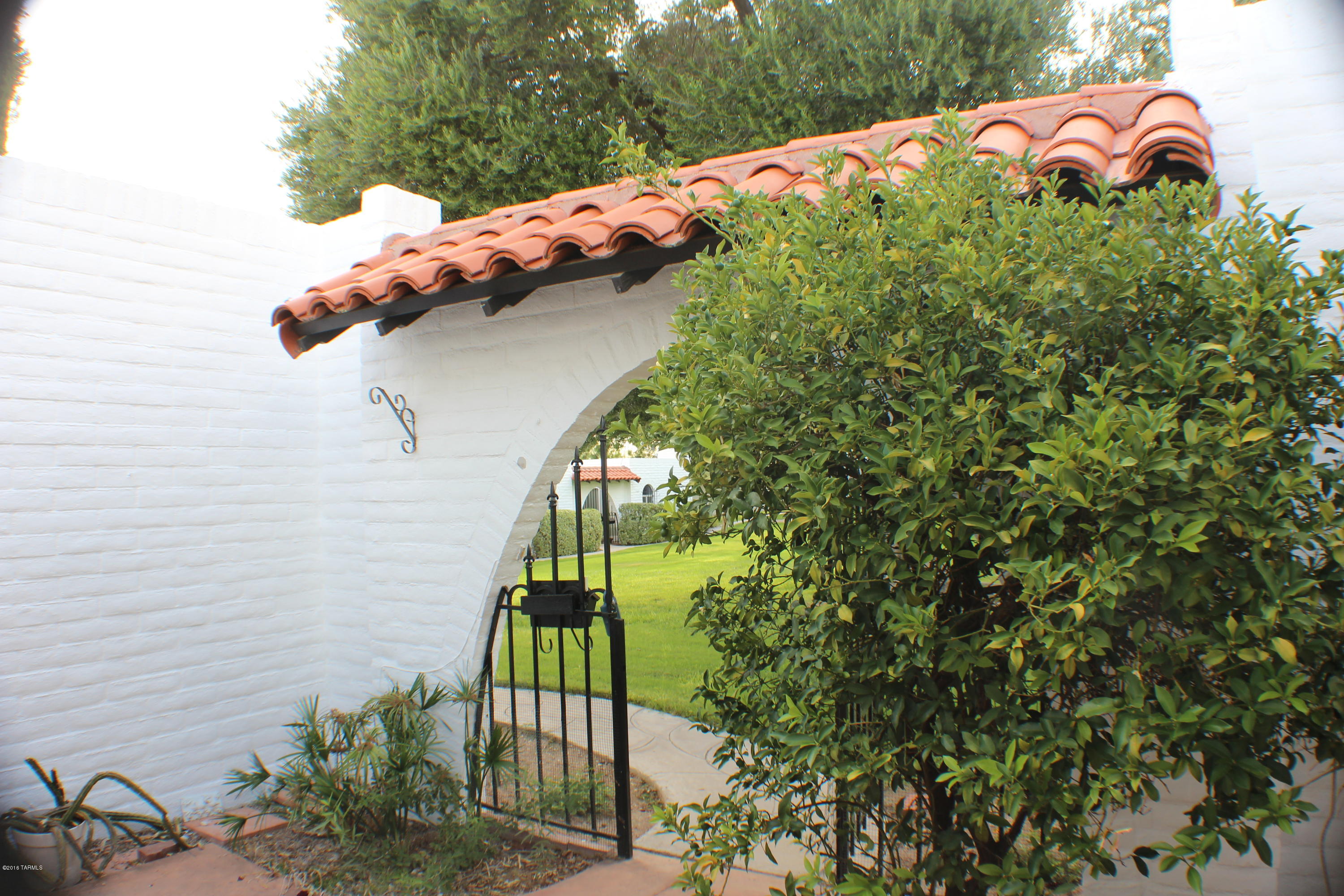 709 West Las Lomitas Road, Unit 108 Tucson, AZ 85704 - Photo 3 of 33