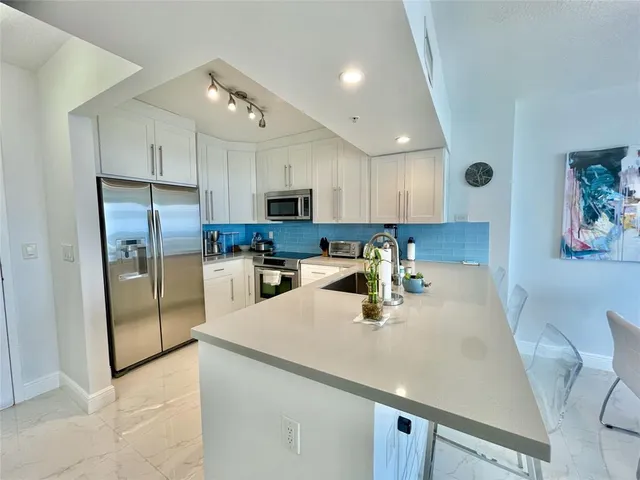 $405,000 | 3020 Northeast 32nd Avenue, Unit 905, Fort Lauderdale, FL 33308