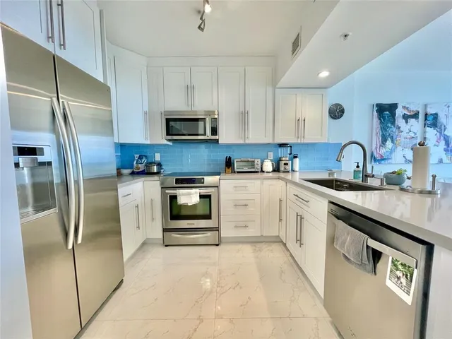 $405,000 | 3020 Northeast 32nd Avenue, Unit 905, Fort Lauderdale, FL 33308