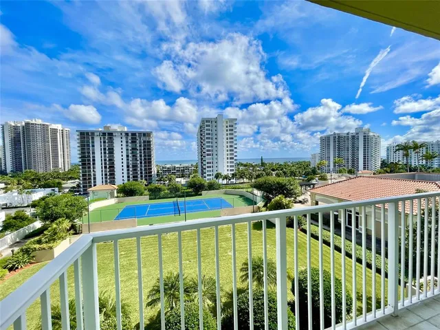 $405,000 | 3020 Northeast 32nd Avenue, Unit 905, Fort Lauderdale, FL 33308