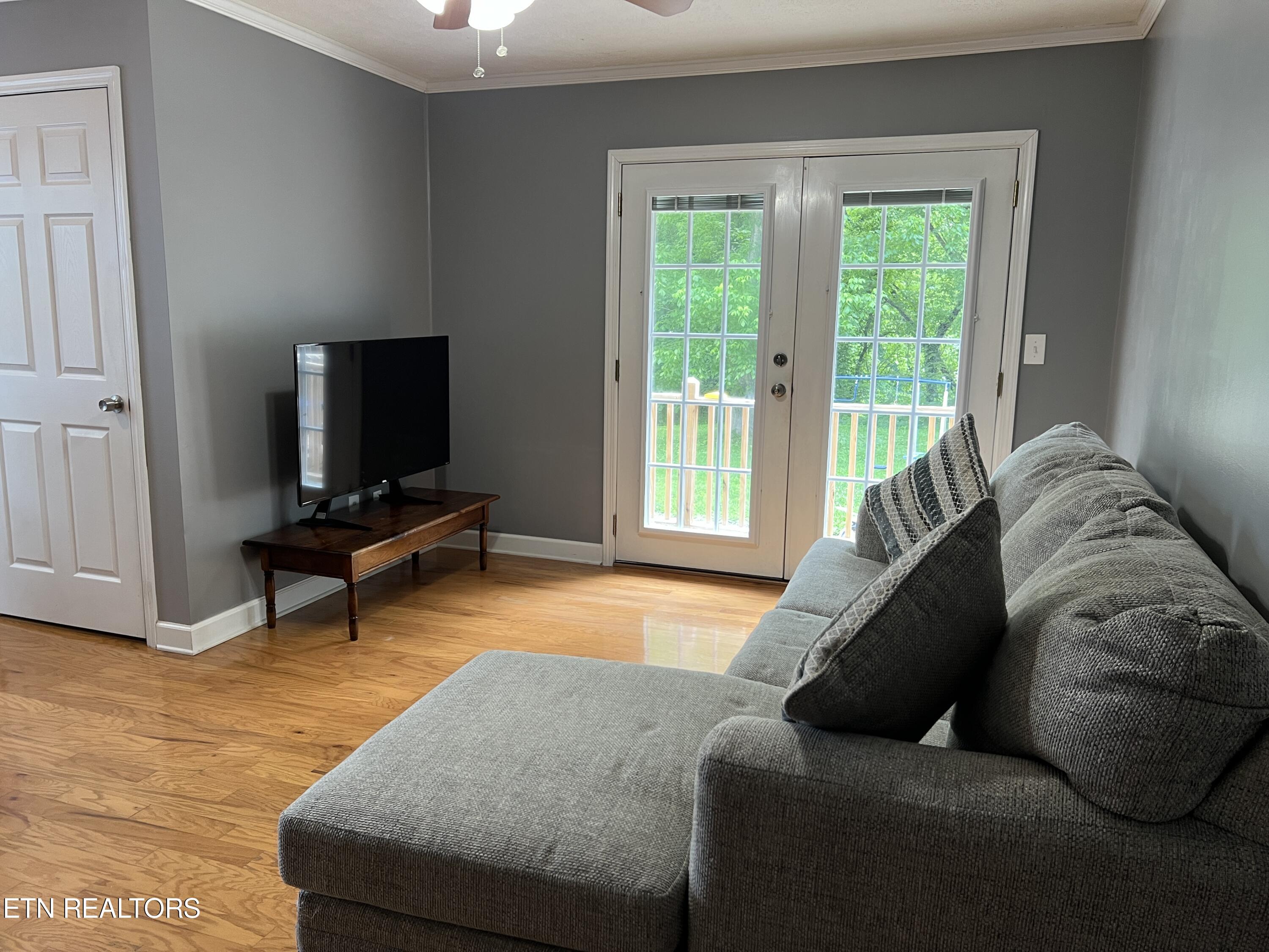 136 Athens Road Oak Ridge, TN 37830 - Photo 16 of 50 lr9