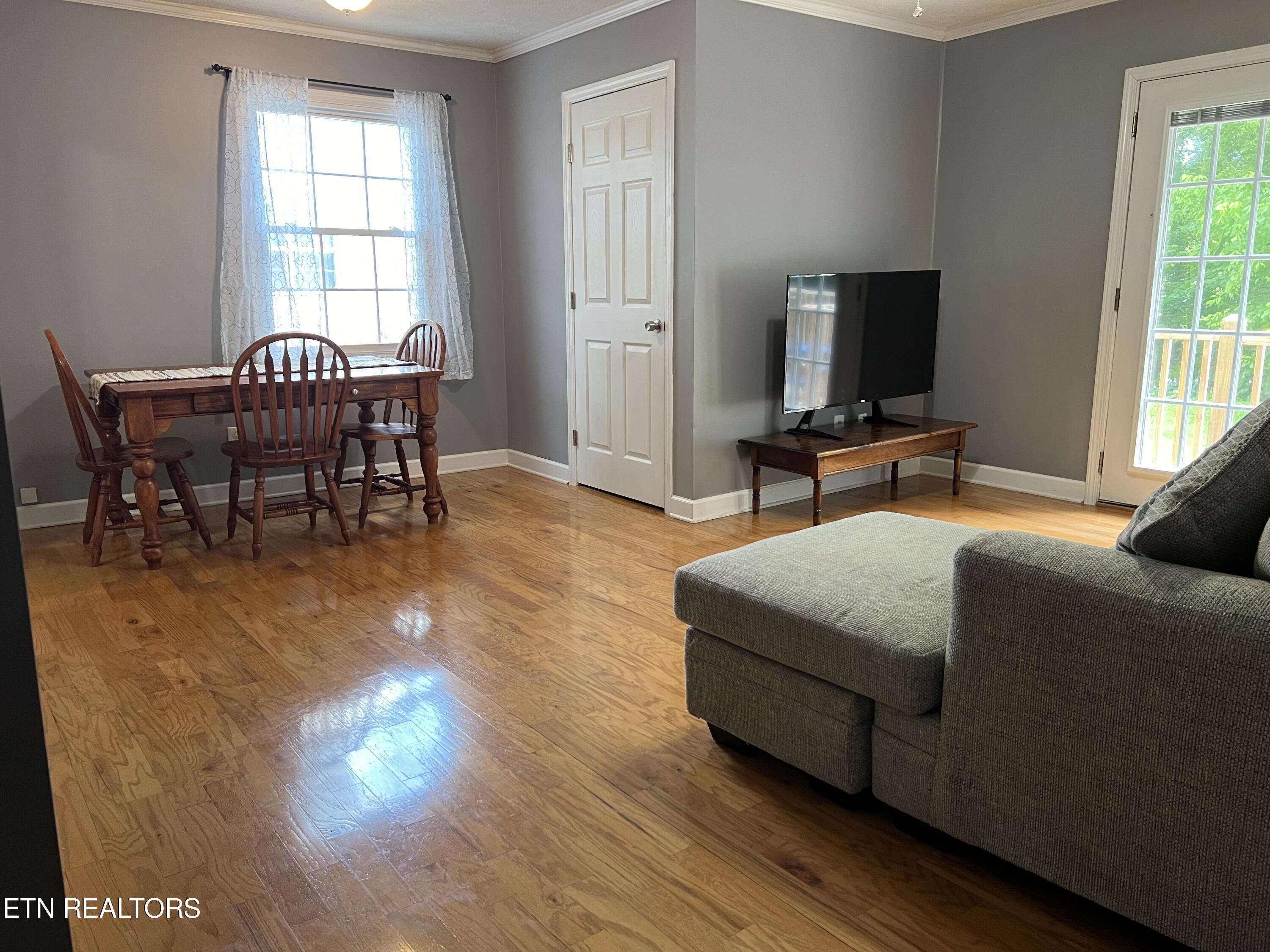136 Athens Road Oak Ridge, TN 37830 - Photo 3 of 50 lr14