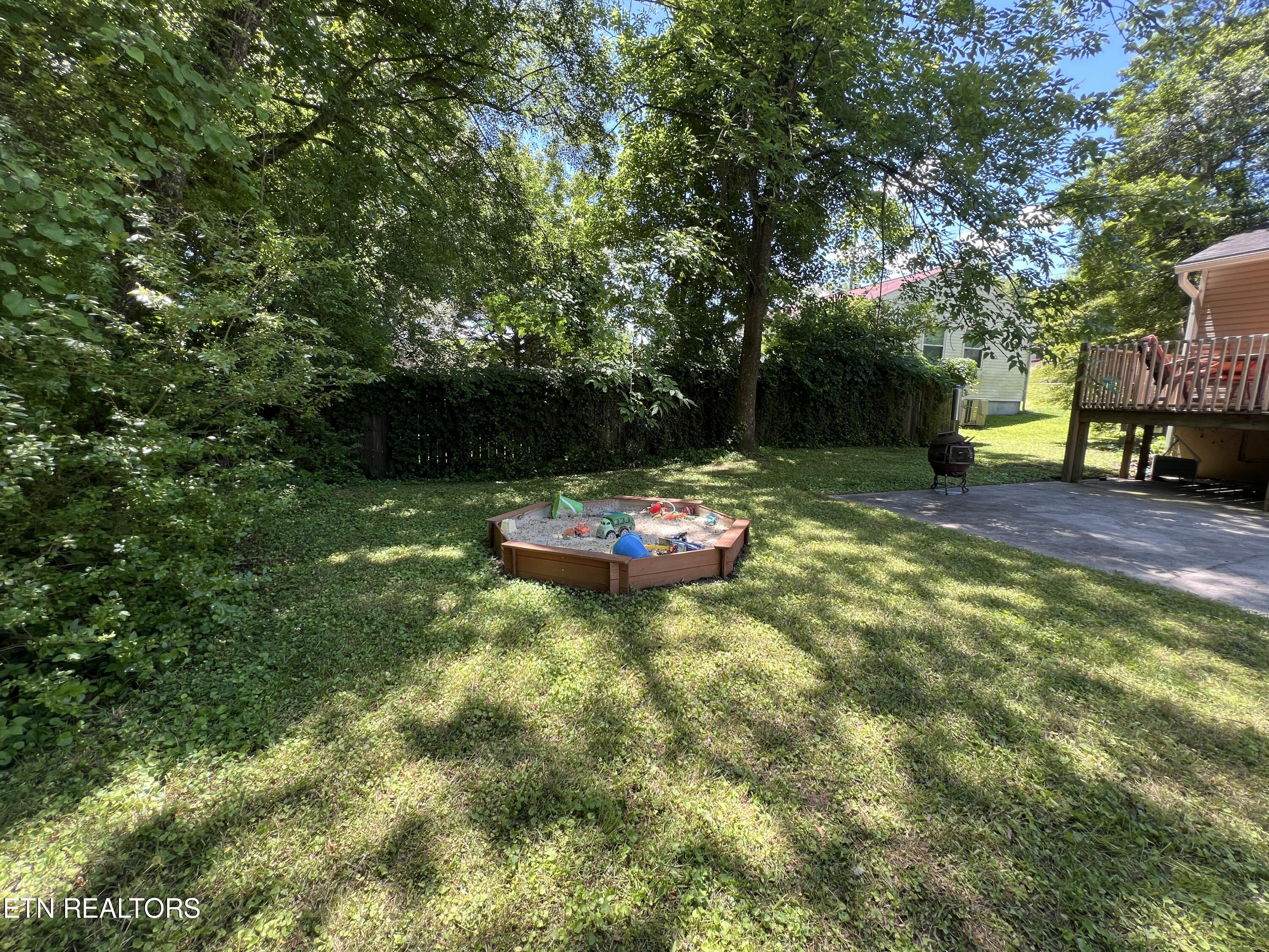 136 Athens Road Oak Ridge, TN 37830 - Photo 42 of 50 backyrd4