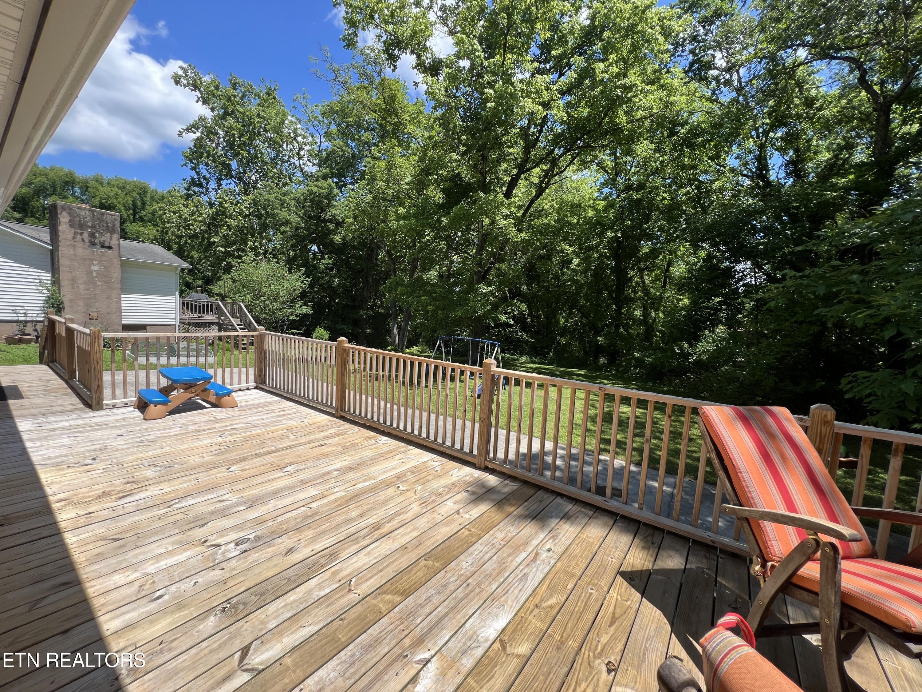 136 Athens Road Oak Ridge, TN 37830 - Photo 7 of 50 deck2