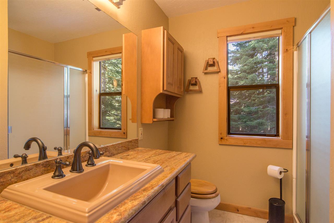 11591 Chamonix Road, Unit 2 Truckee, CA 96161 - Photo 8 of 14 Gallery Image 8