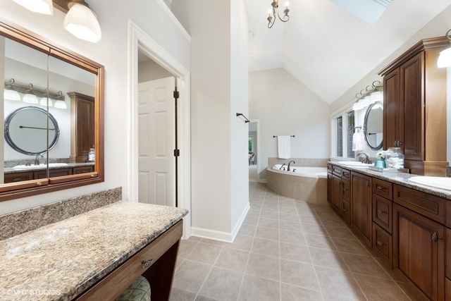 3308 Keller Lane Naperville, IL 60565 - Photo 19 of 39