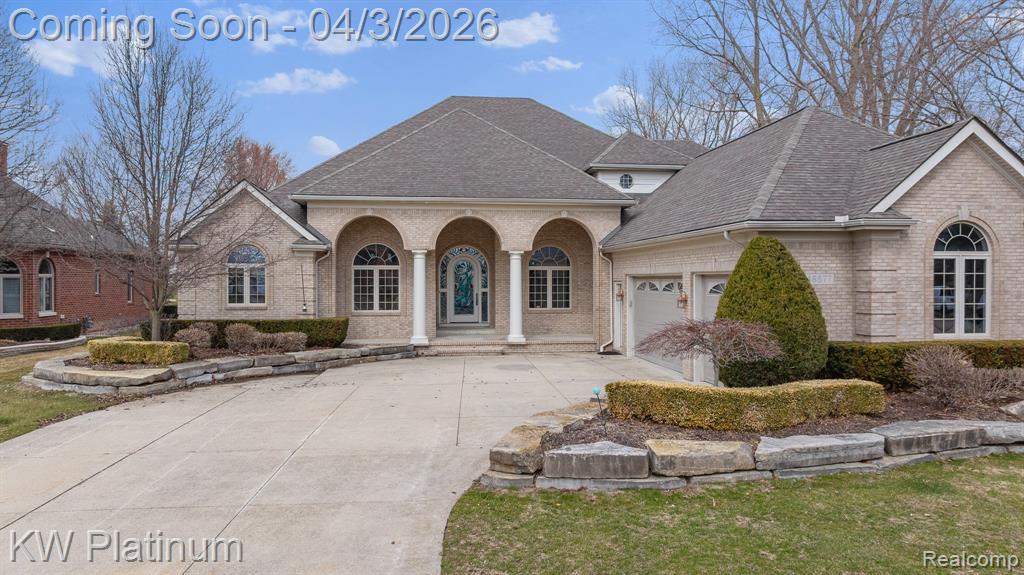 48877 Point Lakeview Street Chesterfield, MI 48047 - Photo 2 of 73
