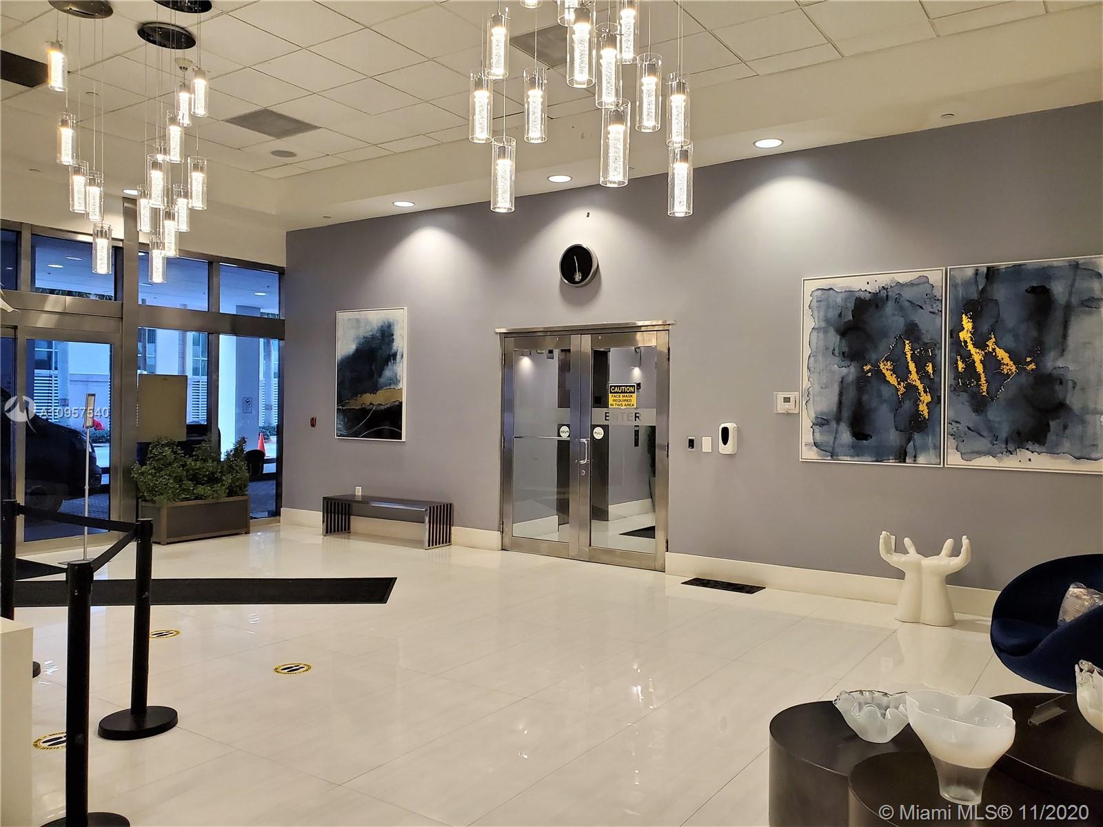 1200 Brickell Bay Drive, Unit 4003 Miami, FL 33131 - Photo 24 of 25