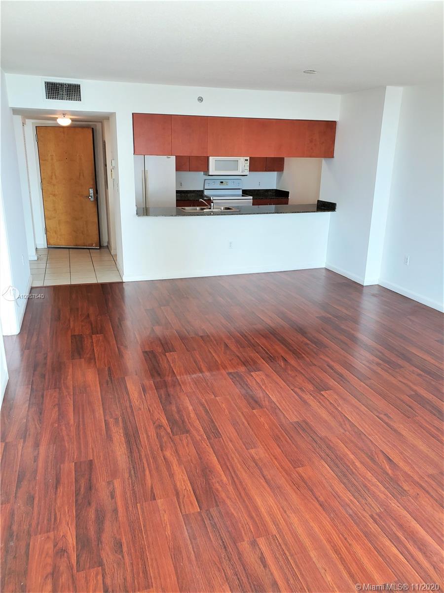 1200 Brickell Bay Drive, Unit 4003 Miami, FL 33131 - Photo 7 of 25