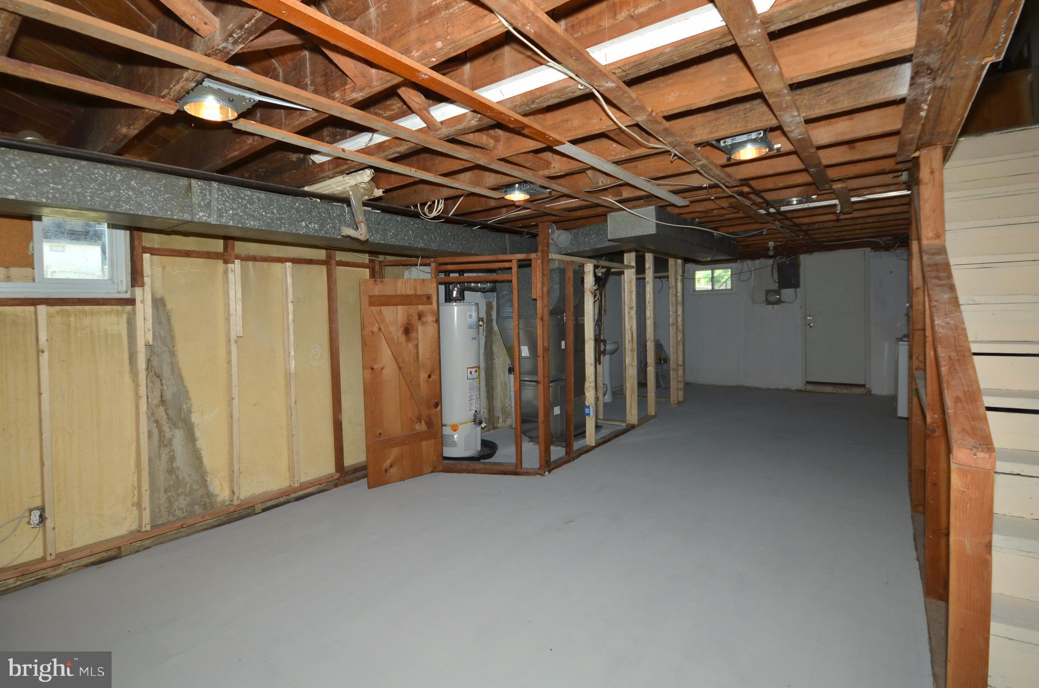 554 Welbrook Road Baltimore, MD 21221 - Photo 15 of 27 Basement