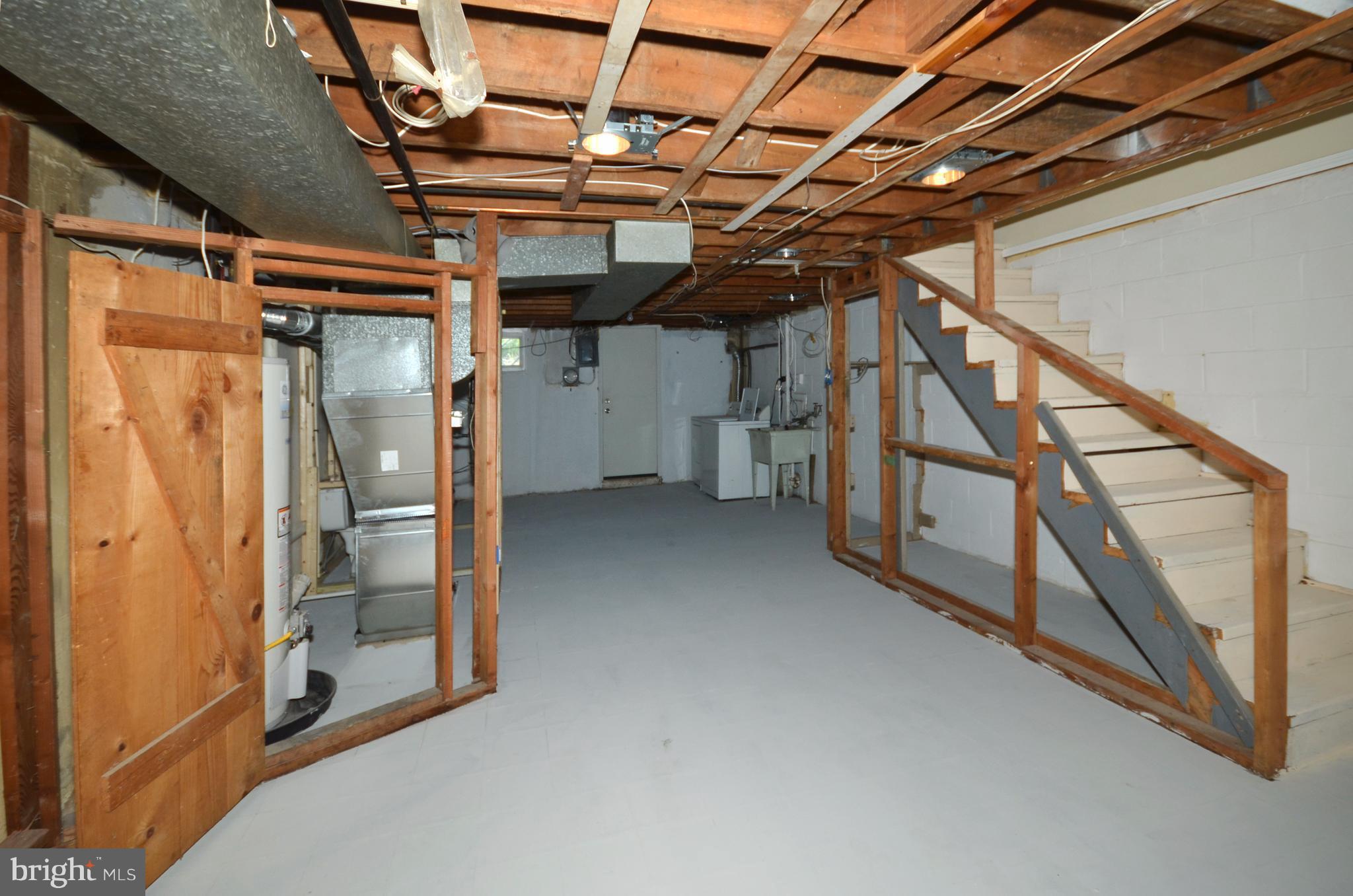 554 Welbrook Road Baltimore, MD 21221 - Photo 17 of 27 Basement