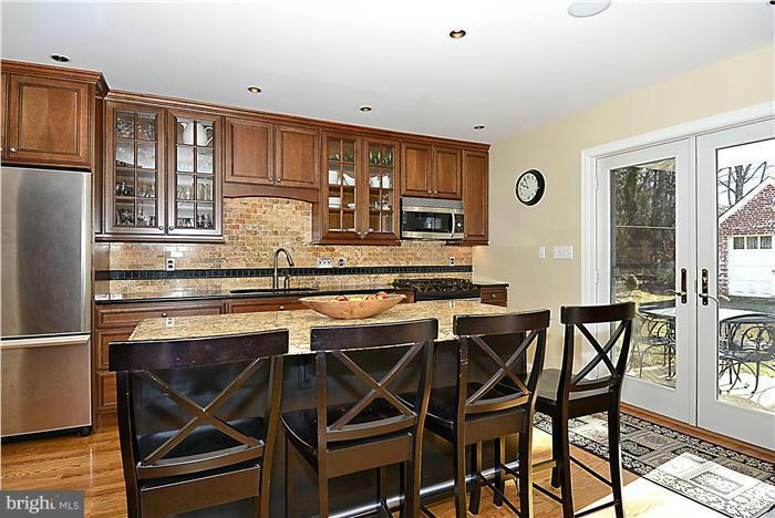 9619 Clearview Place Silver Spring, MD 20901 - Photo 6 of 30 Kitchen