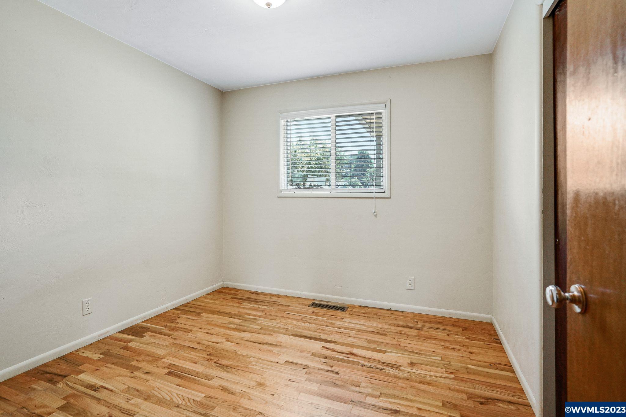 1121 37th Avenue Southwest Albany, OR 97321 - Photo 20 of 42