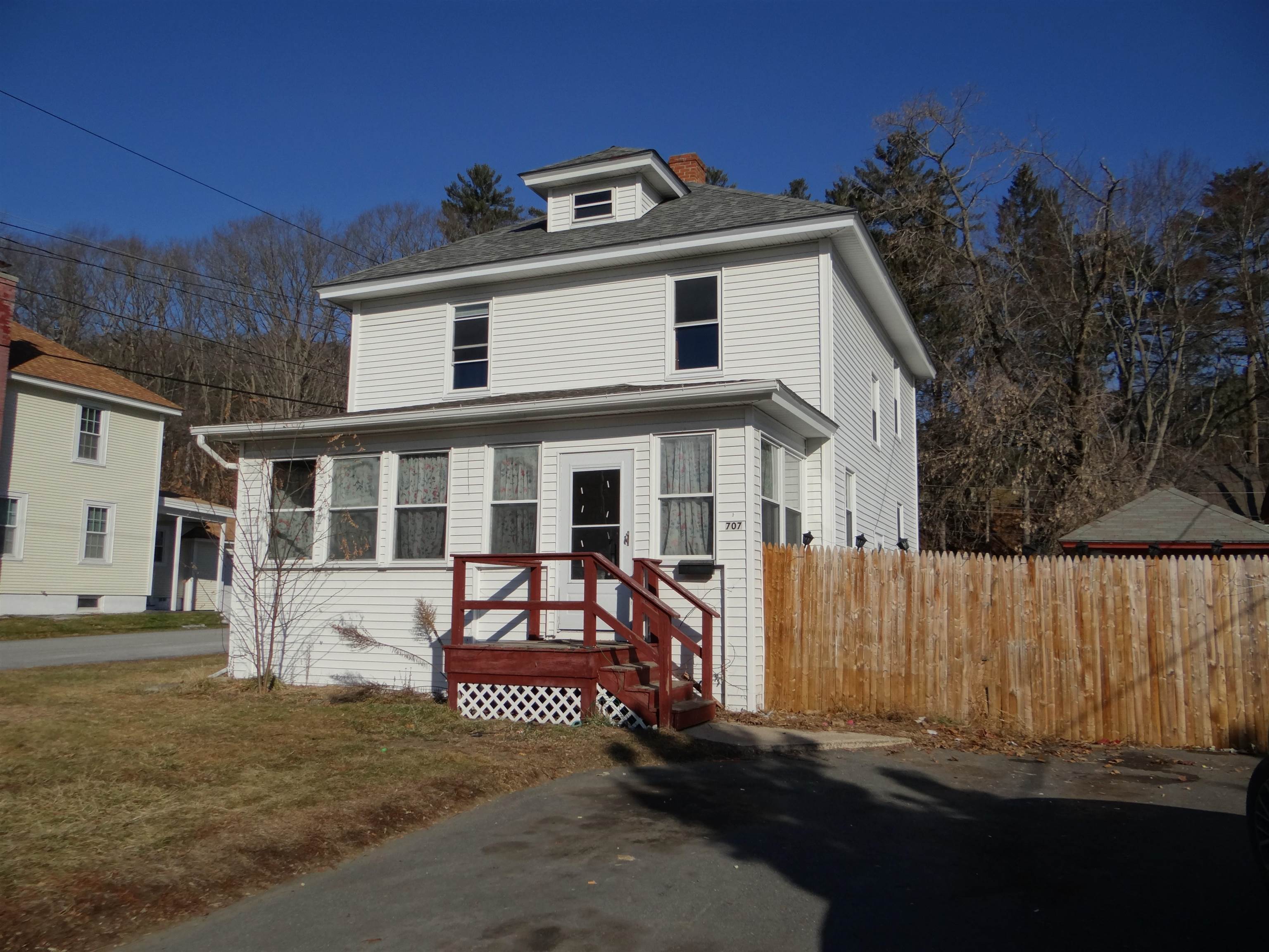 707 Maple Street Hartford, VT 05001 - Photo 1 of 26 Gallery Image 1