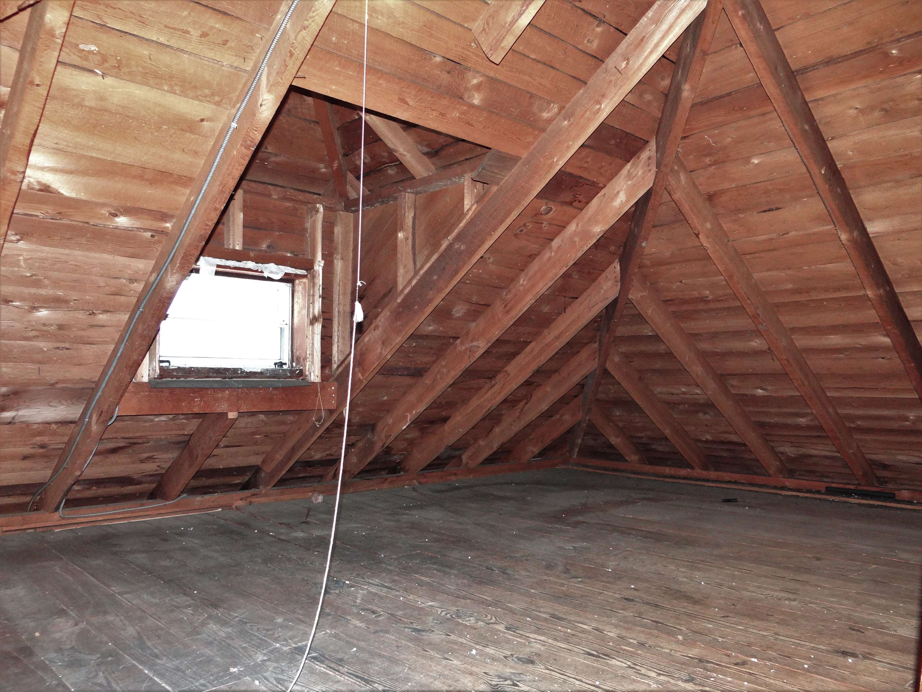 707 Maple Street Hartford, VT 05001 - Photo 17 of 26 Gallery Image 17