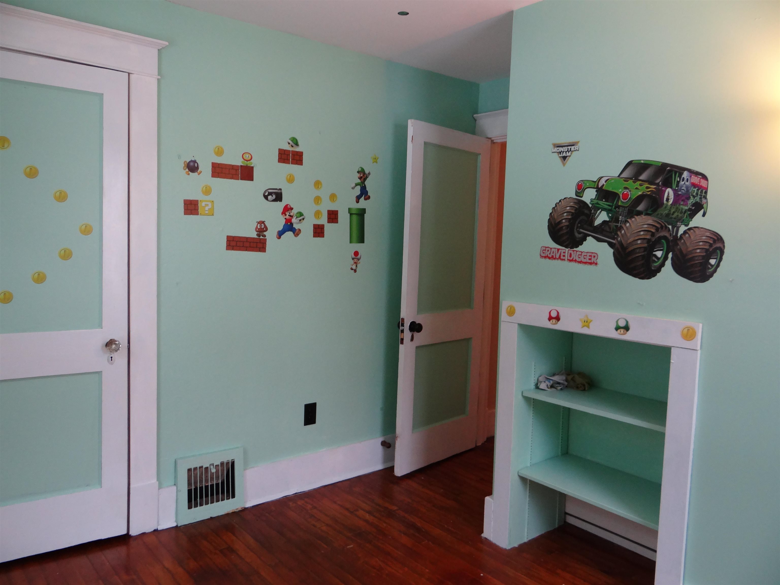 707 Maple Street Hartford, VT 05001 - Photo 23 of 26 Gallery Image 23