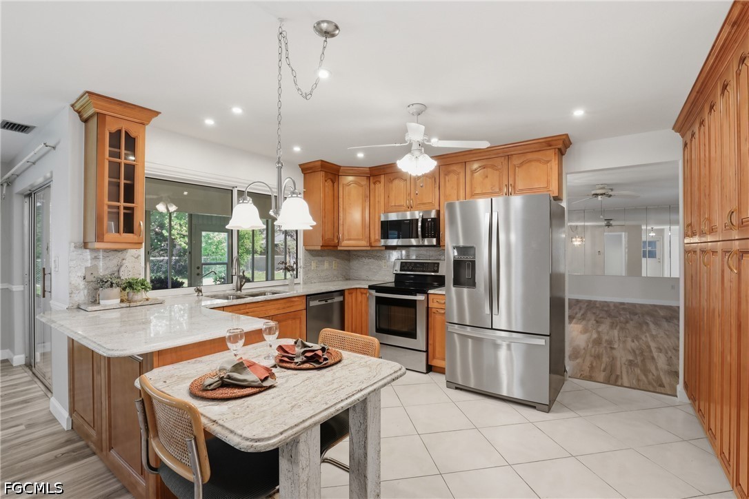 12878 Iona Road Fort Myers, FL 33908 - Photo 6 of 40