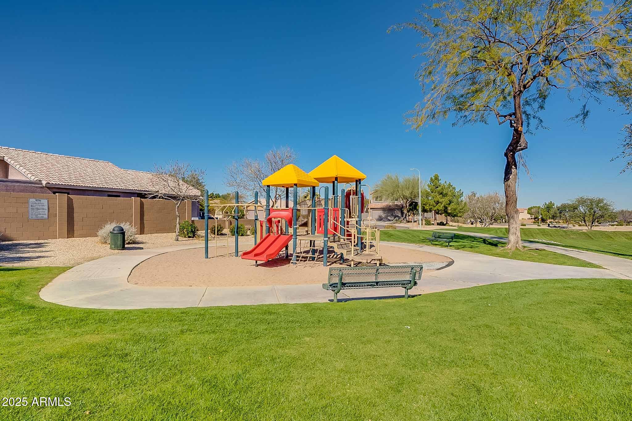 2625 East Beverly Road Phoenix, AZ 85042 - Photo 39 of 53 ListerPros-04