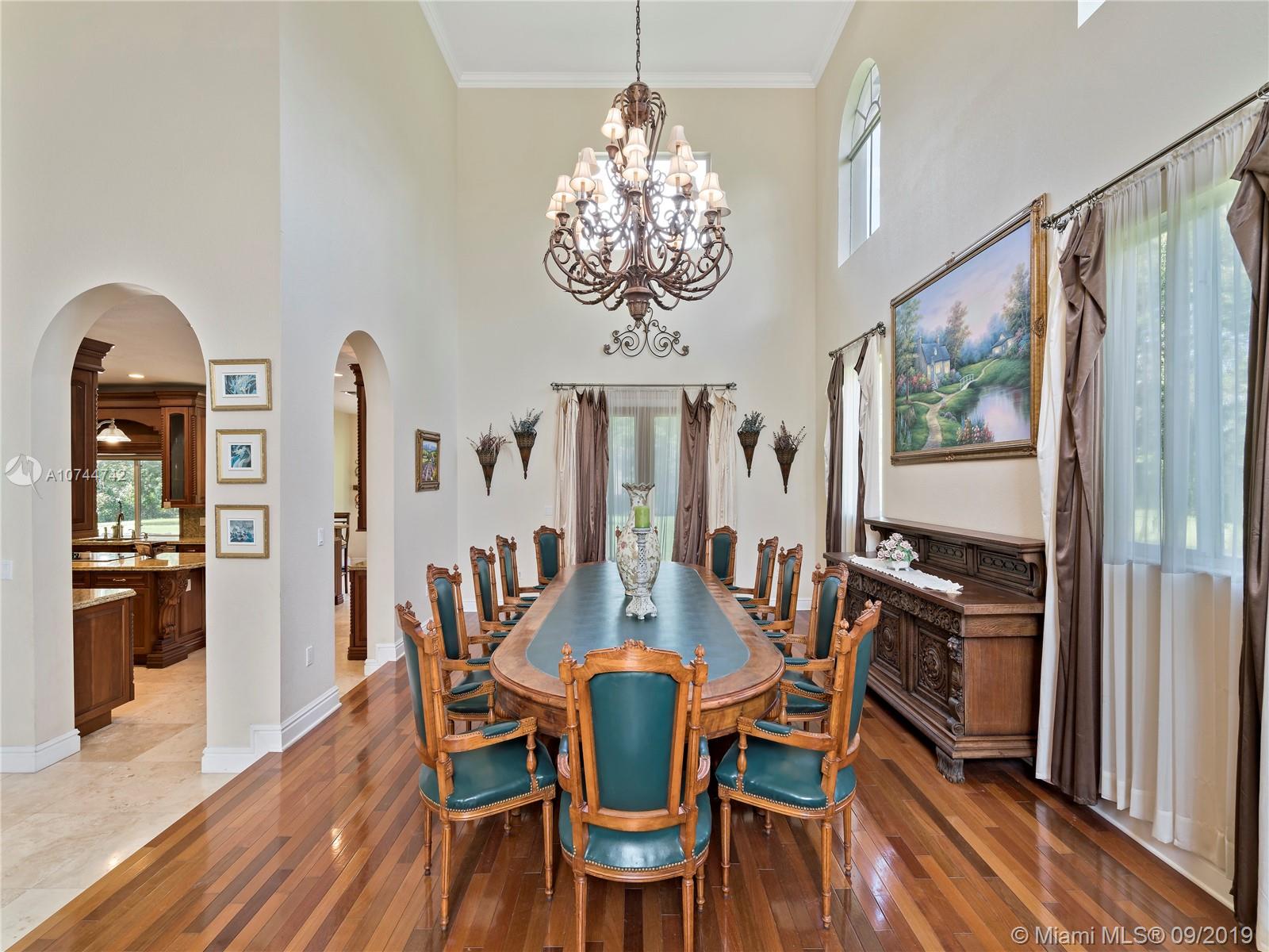 5051 Southwest 192nd Terrace Southwest Ranches, FL 33332 - Photo 13 of 48 Gallery Image 13