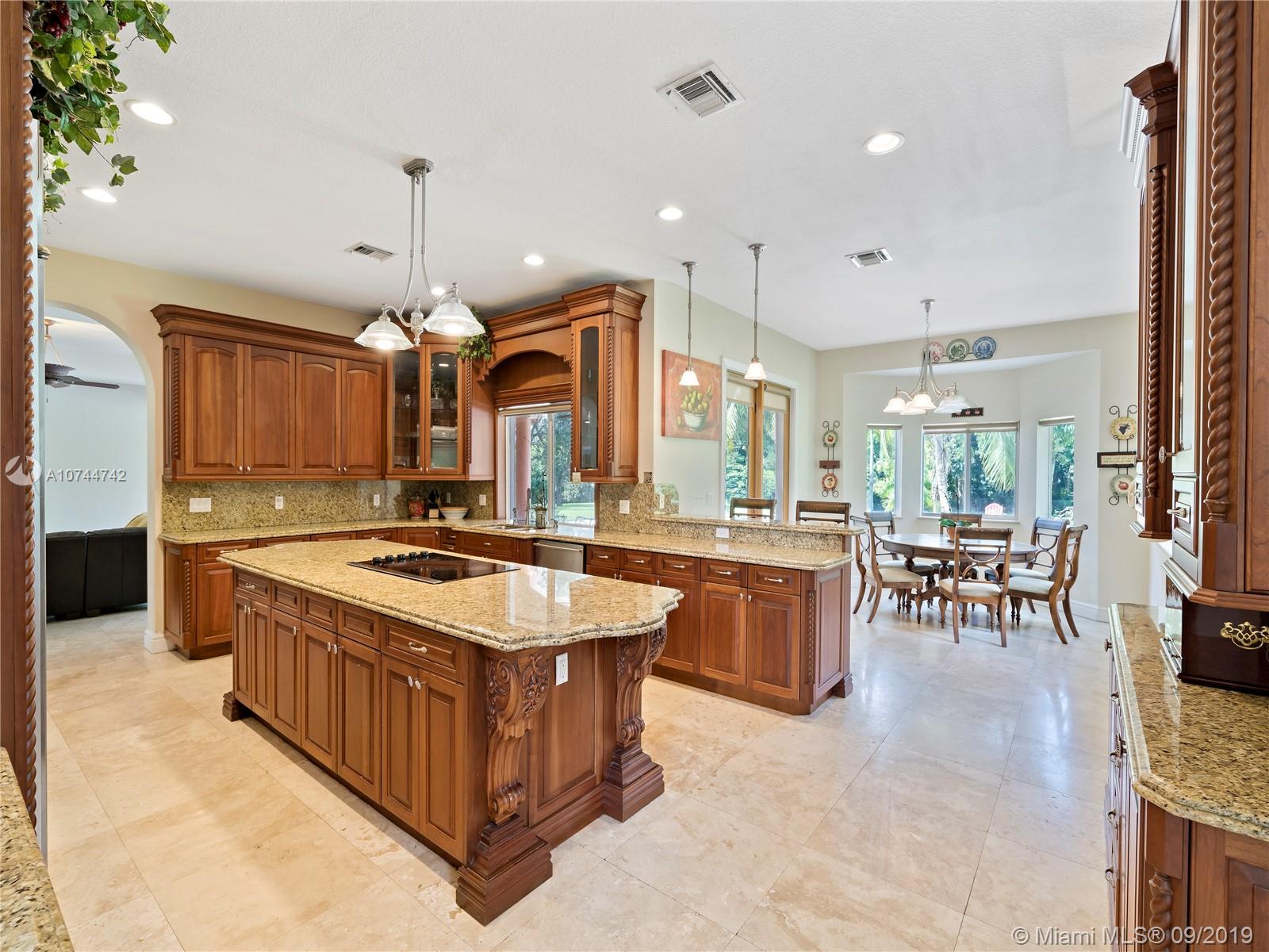 5051 Southwest 192nd Terrace Southwest Ranches, FL 33332 - Photo 15 of 48 Gallery Image 15