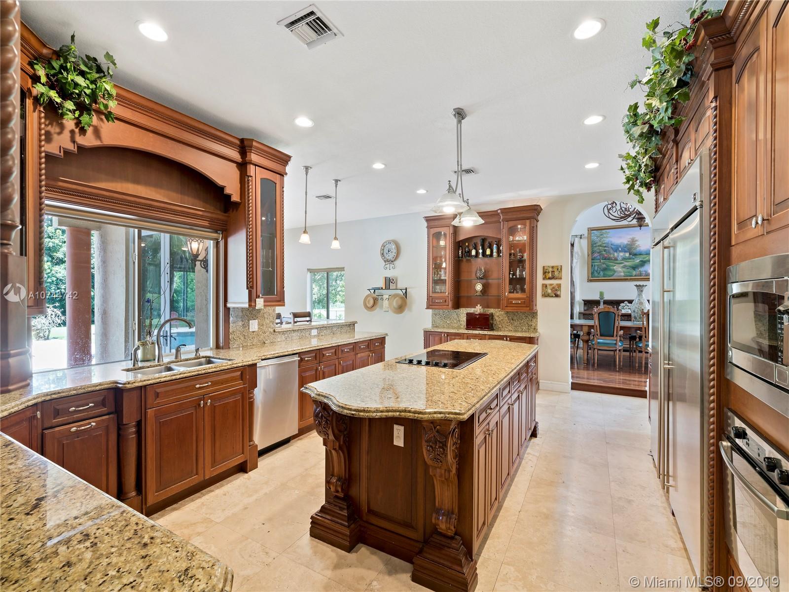5051 Southwest 192nd Terrace Southwest Ranches, FL 33332 - Photo 23 of 48 Gallery Image 23