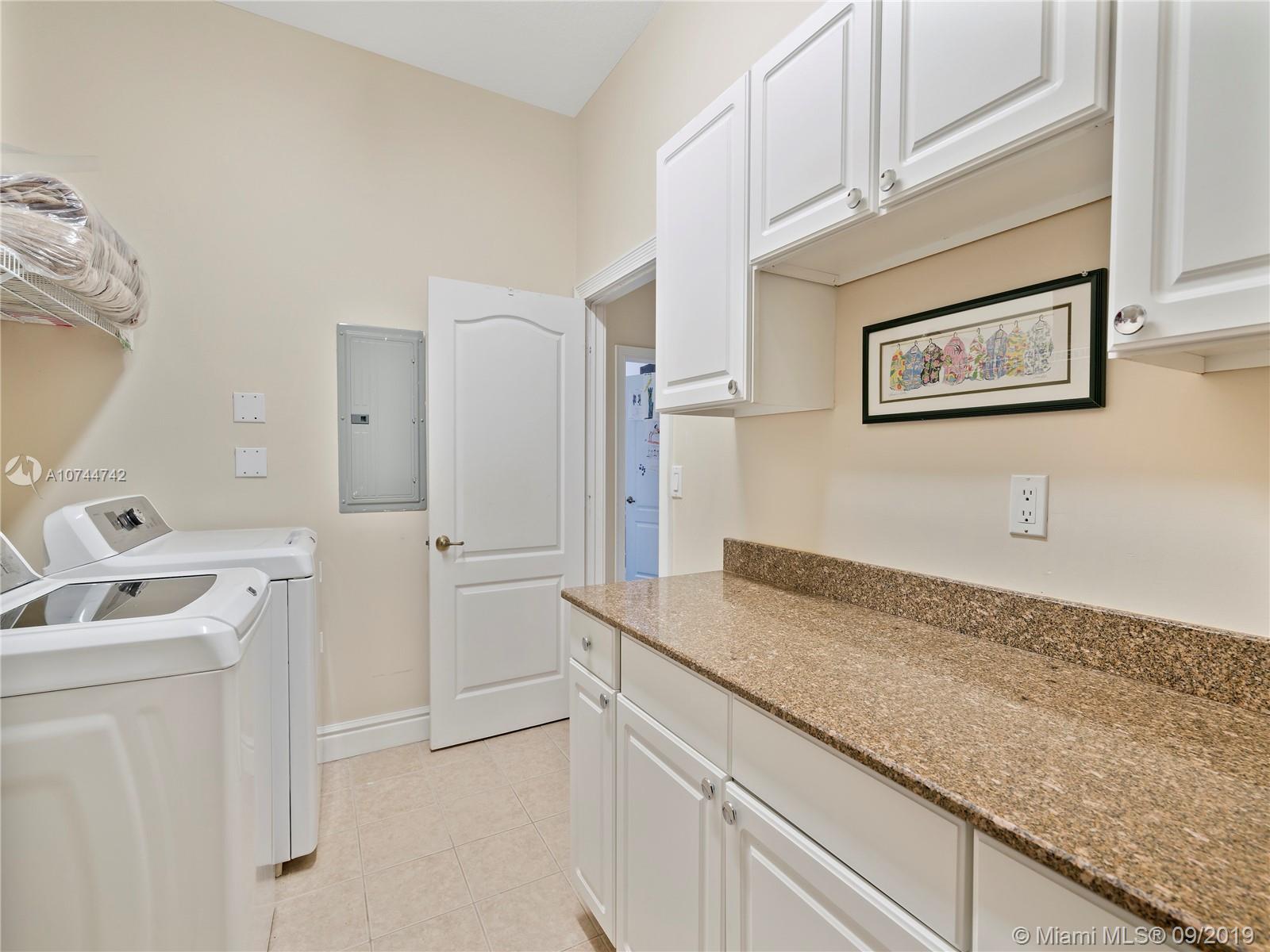 5051 Southwest 192nd Terrace Southwest Ranches, FL 33332 - Photo 30 of 48 Gallery Image 30