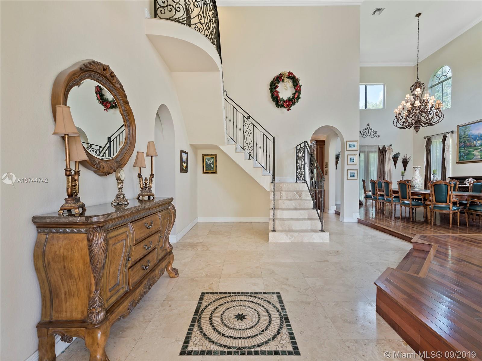 5051 Southwest 192nd Terrace Southwest Ranches, FL 33332 - Photo 10 of 48 Gallery Image 10
