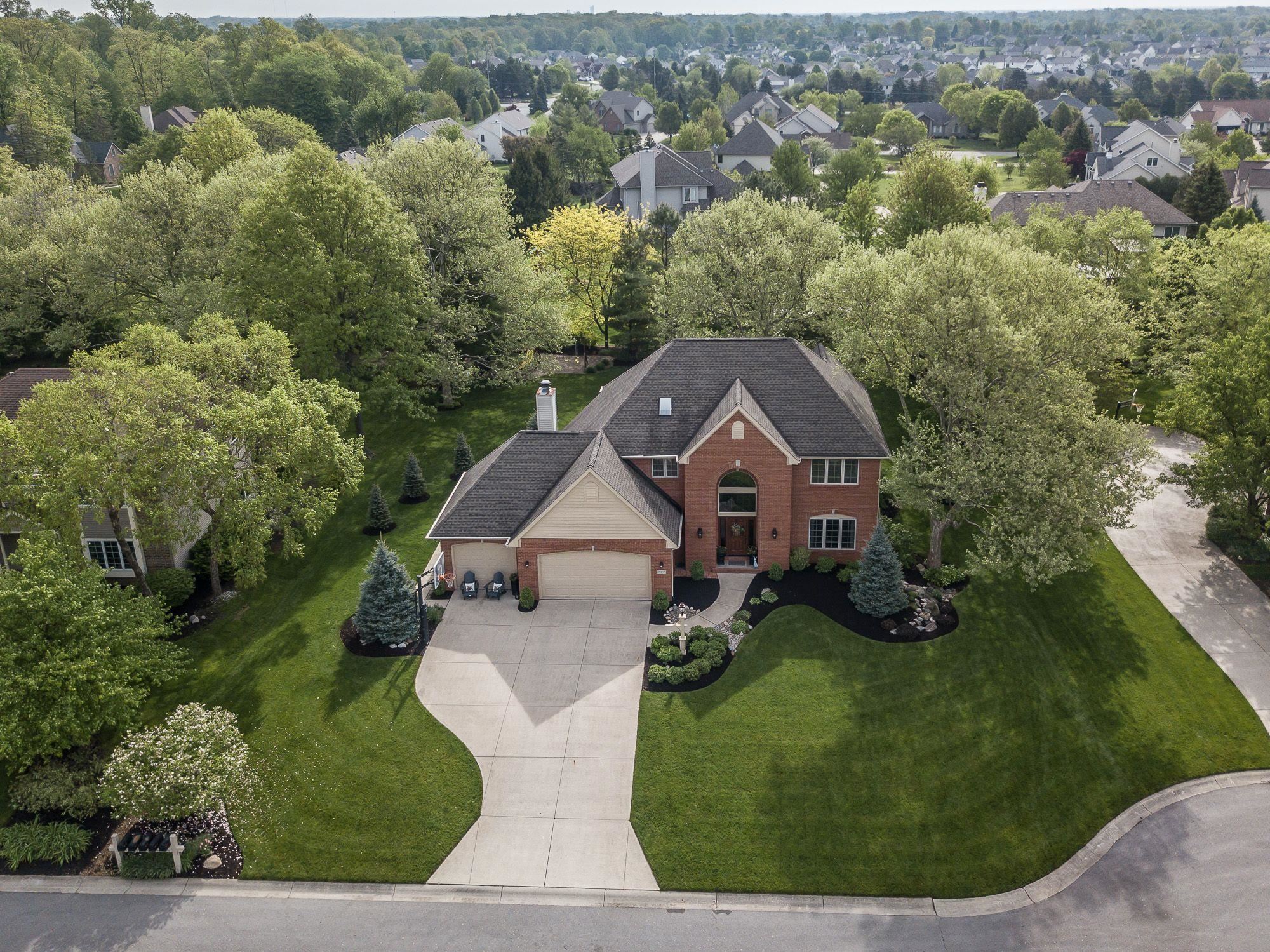 2007 Grey Birch Road Fort Wayne, IN 46814 - Photo 2 of 36