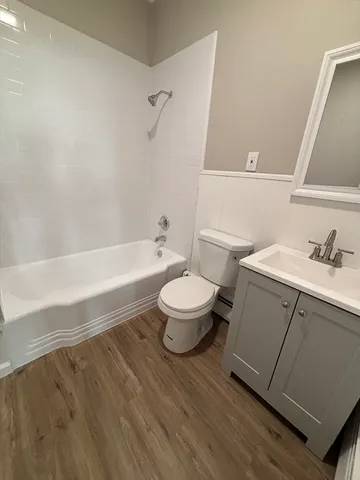 $1,800 | 246 East Dwight Street, Unit 1, Holyoke, MA 01040