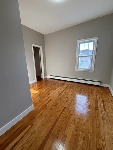 $1,800 | 246 East Dwight Street, Unit 1, Holyoke, MA 01040