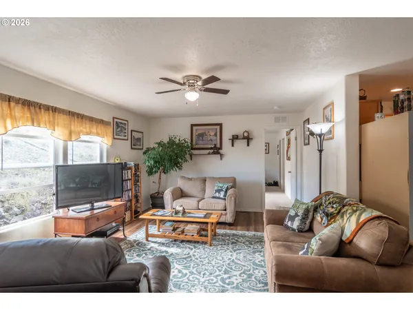 $148,000 | 180 Nestucca Lane, Roseburg, OR 97471