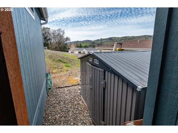 $148,000 | 180 Nestucca Lane, Roseburg, OR 97471