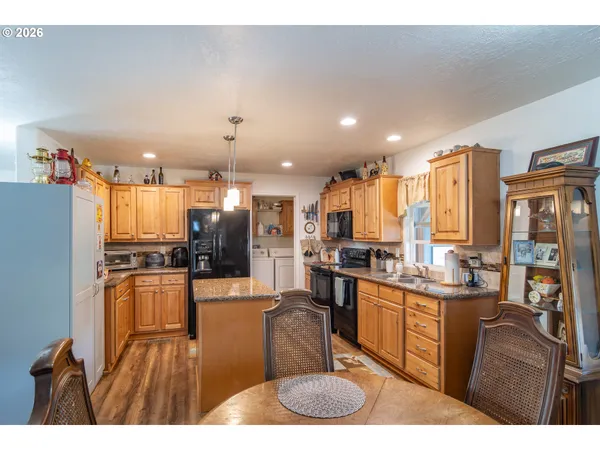 $148,000 | 180 Nestucca Lane, Roseburg, OR 97471