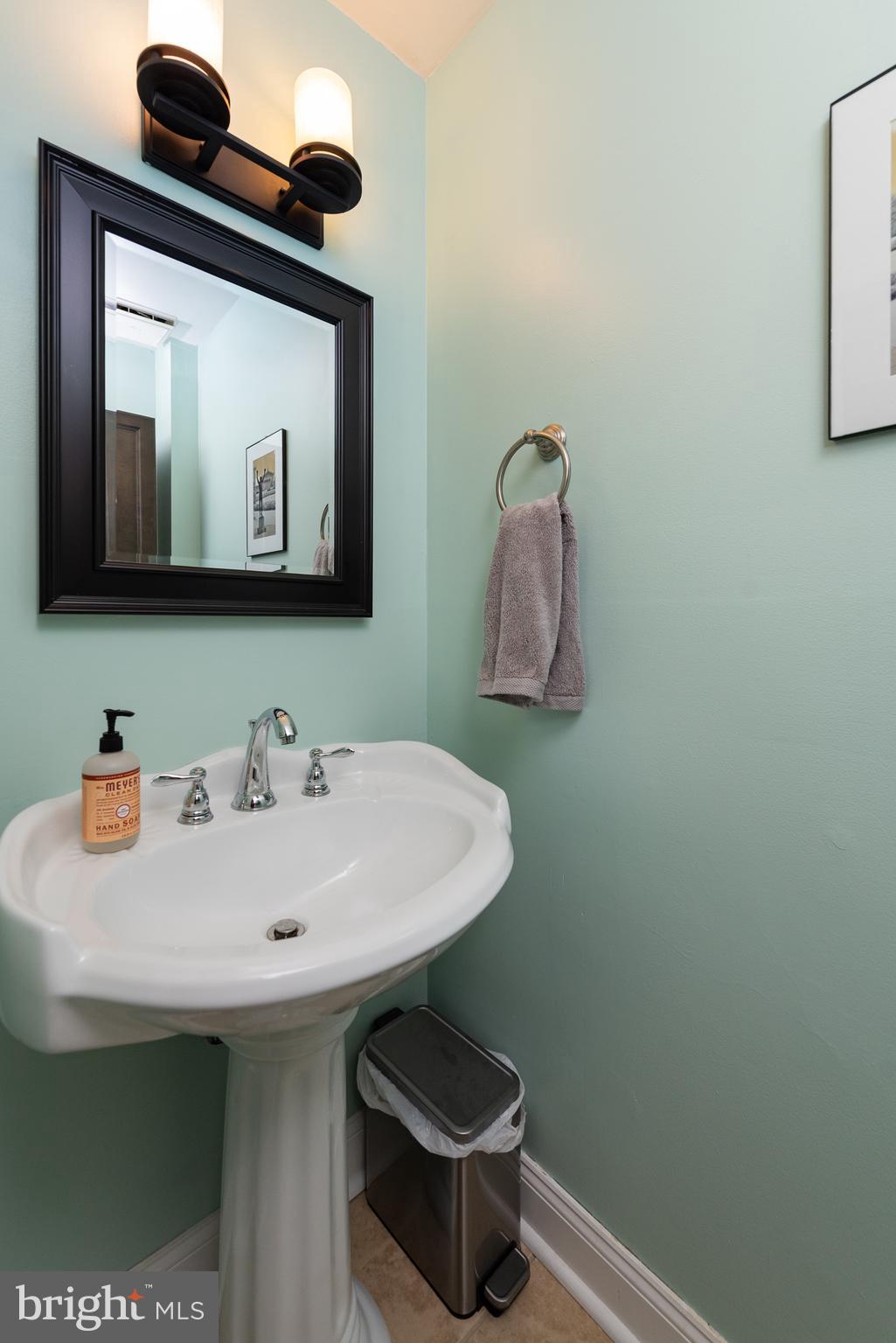 244 Ripka Street Philadelphia, PA 19127 - Photo 17 of 49