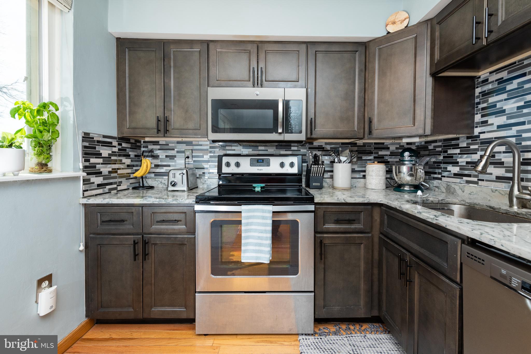 244 Ripka Street Philadelphia, PA 19127 - Photo 10 of 49