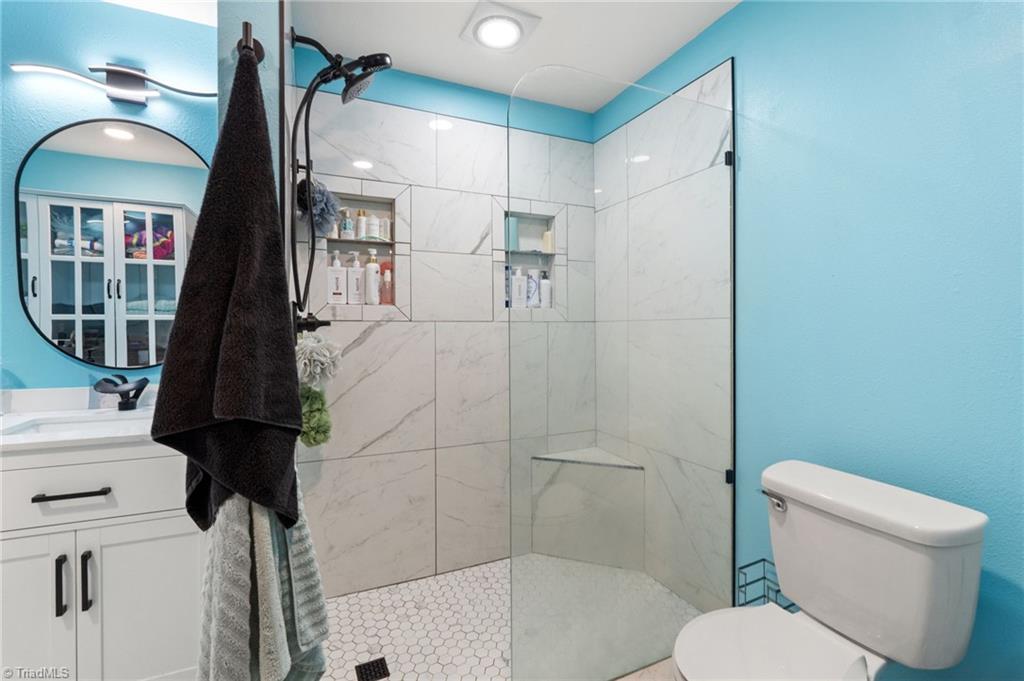 244 Glass Road Mount Airy, NC 27030 - Photo 22 of 40