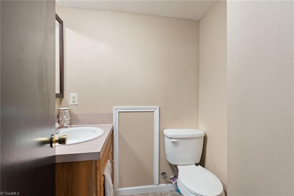 244 Glass Road Mount Airy, NC 27030 - Photo 27 of 40