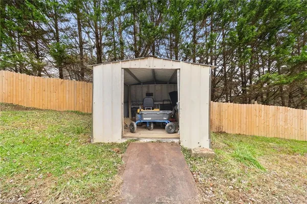 $316,400 | 244 Glass Road, Mount Airy, NC 27030
