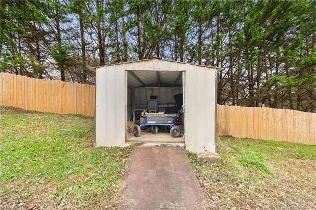 $319,900 | 244 Glass Road, Mount Airy, NC 27030