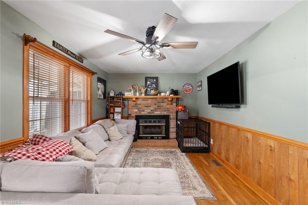 244 Glass Road Mount Airy, NC 27030 - Photo 9 of 40