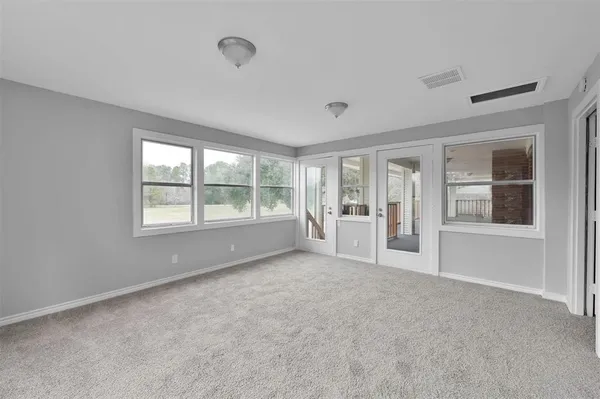 $3,000 | 549 Brandon Road, Conroe, TX 77302