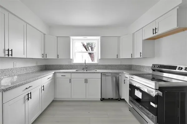 $3,000 | 549 Brandon Road, Conroe, TX 77302