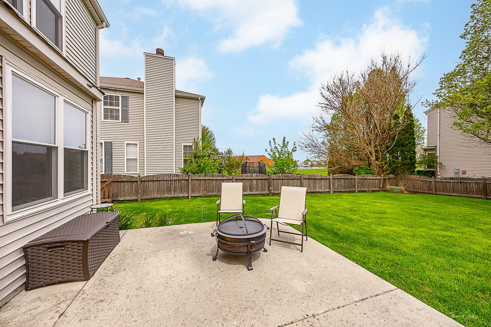 2031 Crosswind Drive Plainfield, IL 60586 - Photo 34 of 35 a view of a patio with a garden