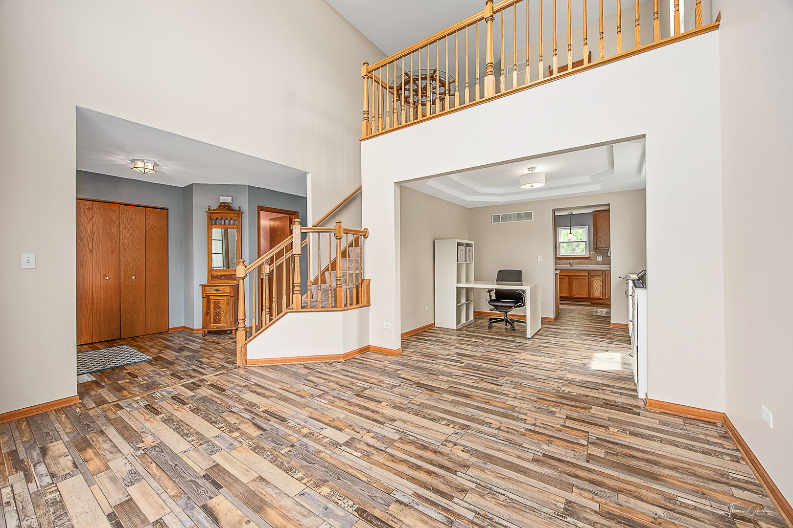 2031 Crosswind Drive Plainfield, IL 60586 - Photo 8 of 35 a view of a living room
