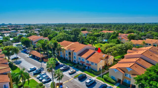 $339,000 | 127 Yacht Club Way, Unit 111, Hypoluxo, FL 33462