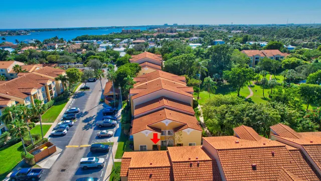 $339,000 | 127 Yacht Club Way, Unit 111, Hypoluxo, FL 33462