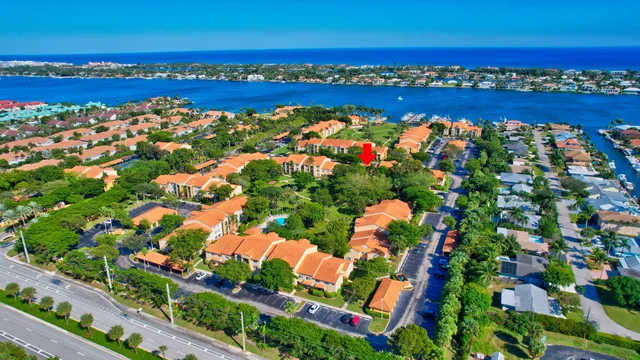 $339,000 | 127 Yacht Club Way, Unit 111, Hypoluxo, FL 33462