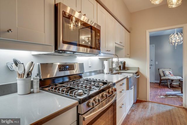 $853,100 | 1326 F Street Northeast, Washington, DC 20002