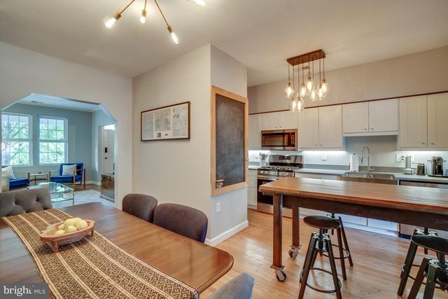 $853,100 | 1326 F Street Northeast, Washington, DC 20002